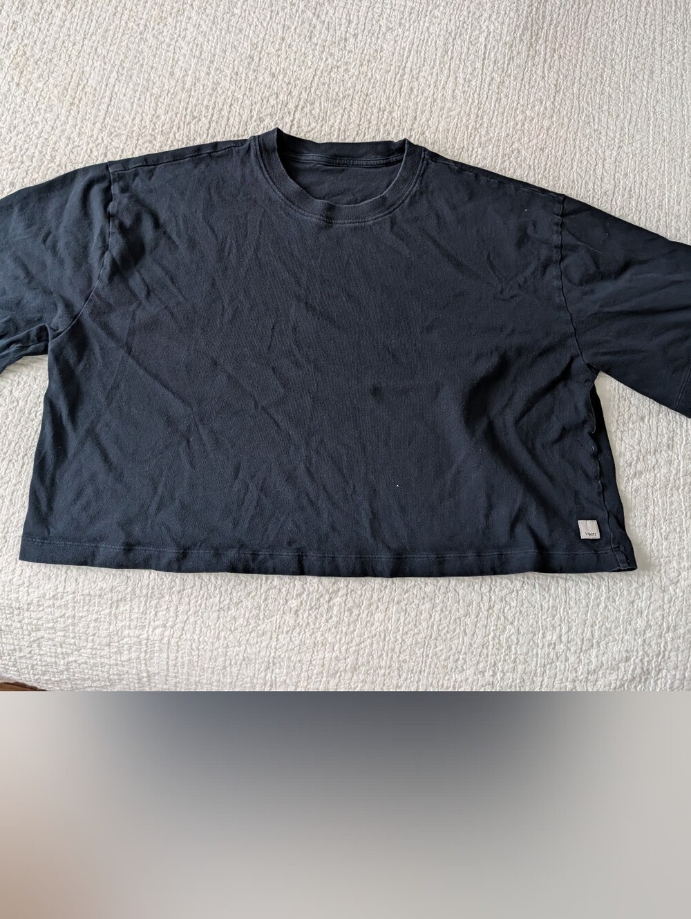 Vuori 100% Cotton Tee Shirt Cropped Navy Blue Ink